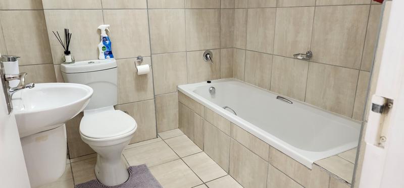 3 Bedroom Property for Sale in Gaylee Western Cape